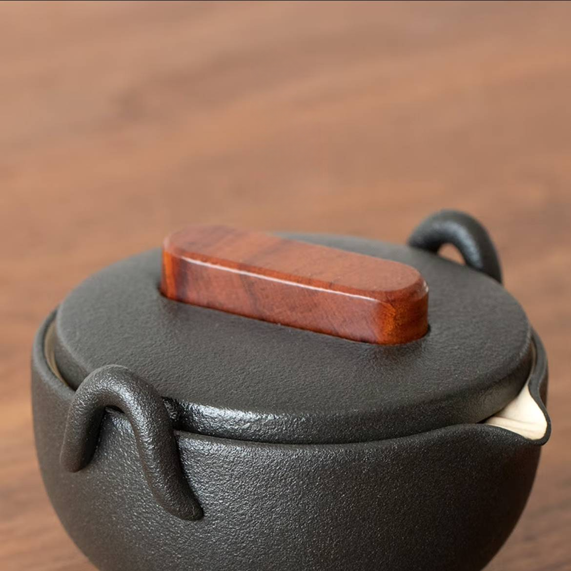 "Han Ding" - Theeservies